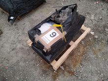 Image of Pallet of Spres including Peugeot Gearbox