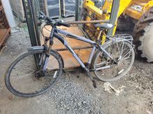 Image of 1x Carrera Bicycle Frame Number - WSBO81207879311 Frame Size Not Known