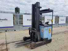 Image of Linde R14 Electric Forklift