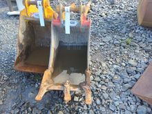 Image of 44cm Bucket - 45mm Pins, 170mm Ears, 140mm Centres