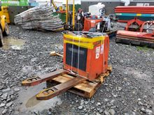 Image of Linde Powered Pallet Truck