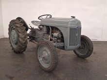 Image of 1946 Ford Ferguson 2N
