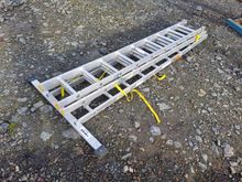 Image of Triple Extension Ladder - 29 Rung