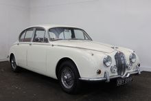 Image of 1967 Jaguar MkII 340