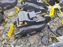 Image of Hitch 35mm Pins, 110mm Ears, 150mm Centres