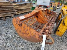 Image of Engineer & Hire 2.5M Weed Bucket