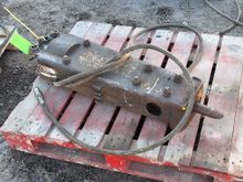 Image of JCB 1 T Breaker Pins 30mm | Ears 110mm | Centres 90mm/160mm