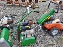 Image of John Deere 260 Pedestrian Mower