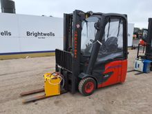 Image of Linde E14-02 Electric Forklift
