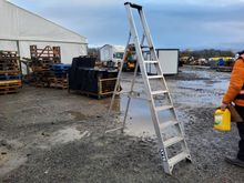 Image of 8 Steps Aluminium Step Ladder