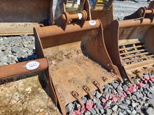Image of 3' 6T Digging Bucket 170mm Ears; 295mm Centres; 50mm Pins