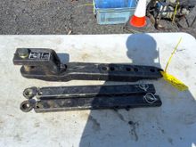 Image of Valtra Drawbar and 2x Pick Up Hitch Lift Rods