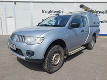 Image of MITSUBISHI L200 4LIFE CLUB CAB DI-D Pick-up