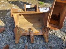 Image of Hitachi 18" Excavator Bucket 120mm Ears 30mm Pins