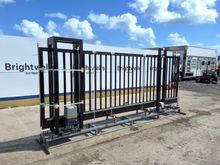 Image of XPF14S 13' Cantilever Electric Gate