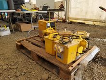 Image of 6x Transformers, 1x Heater