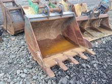Image of Digger Bucket - 4FT 2" Wide | 65mm Pins | 260mm Ears | 390mm Centres