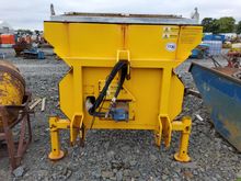 Image of Vale MS800 Salt Spreader