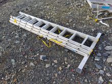 Image of Triple Extension Ladder - 26 Rung