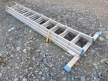 Image of 3-Piece Ladder