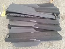 Image of Discovery 4 Rear Shelves