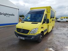Image of MERCEDES-BENZ SPRINTER 519 CDI Ambulance