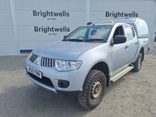 Image of MITSUBISHI L200 4LIFE LB DCB DI-D 4X Pick-up