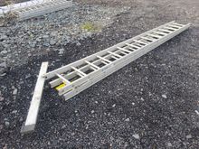 Image of Double Extension Ladder - 30 Rung
