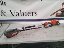 Image of Husqvarna 520iHE3 Battery Hedgecutter