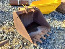 Image of Digging Bucket 880mm Wide | 45/50mm  Pins | 260mm Ears | 360mm Centres