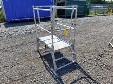 Image of Folding Alloy Work Podium