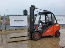 Image of Linde H30D Foklift