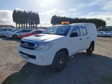 Image of TOYOTA HILUX HL2 D-4D 4X4 DCB Light 4X4 Utility