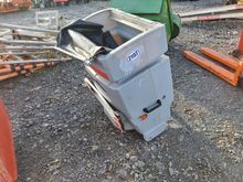 Image of Hiltip Salt Spreader