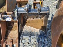 Image of 24" Bucket 40mm Pins 210mm Centres