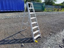 Image of 7 Rungs Stepladder