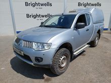 Image of MITSUBISHI L200 4LIFE CLUB CAB DI-D Pick-up