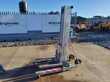 Image of Sumner 2015 Material Lift