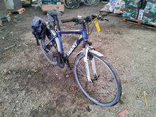 Image of 1 x Giant Roam Bicycle Frame No: GF0X9613 Frame Size: M