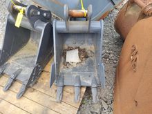 Image of 480mm Bucket, 45mm Pins, 140mm Ears, 245mm Centres