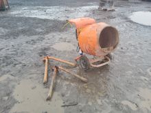 Image of Altrad Belle M16B Electric Cement Mixer