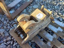 Image of Quick Hitch to Fit Volvo 8T