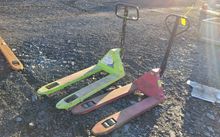 Image of 2x Pallet Trucks