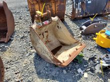 Image of 23" Bucket | 45mm Pins | 175MM Ears | 340mm Centres