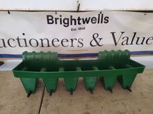 Image of 6 Teat Compartment Feeders