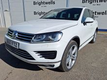 Image of VOLKSWAGEN TOUAREG V6 R-LINE + TDI B Estate
