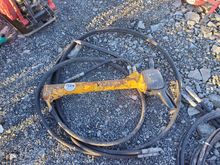 Image of Breaker + Hydraulic Pipe