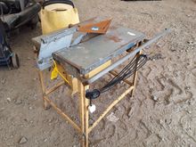 Image of 240V Electric Saw Table
