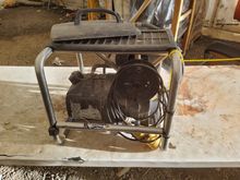 Image of Wallpaper Stripper