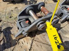 Image of Hitch 30mm Pins, 95mm Ears, 90mm Centres